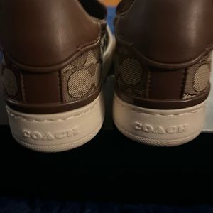 Coach Signature Canvas Slipon